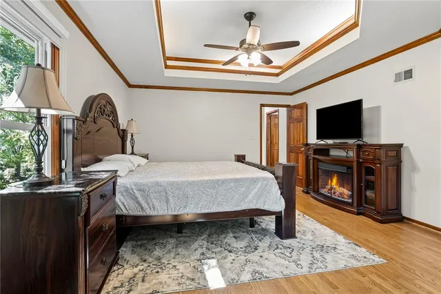 $499,950 | 6115 157th Street, Overland Park, KS 66223