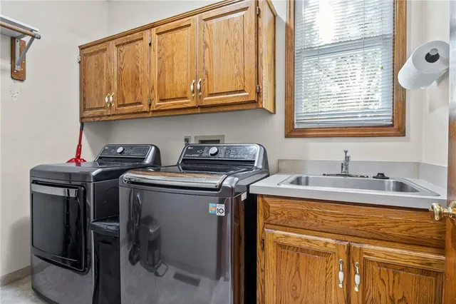 $499,999 | 6115 157th Street, Overland Park, KS 66223