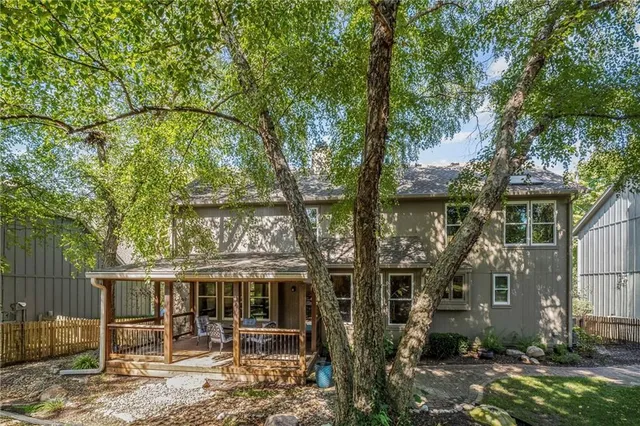 $499,999 | 6115 157th Street, Overland Park, KS 66223