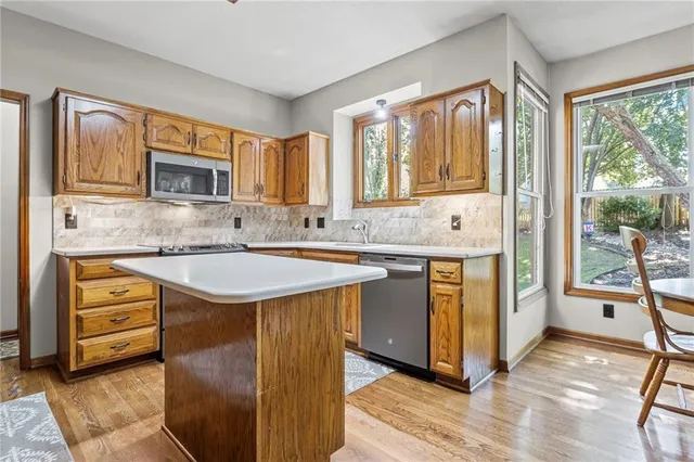 $499,950 | 6115 157th Street, Overland Park, KS 66223