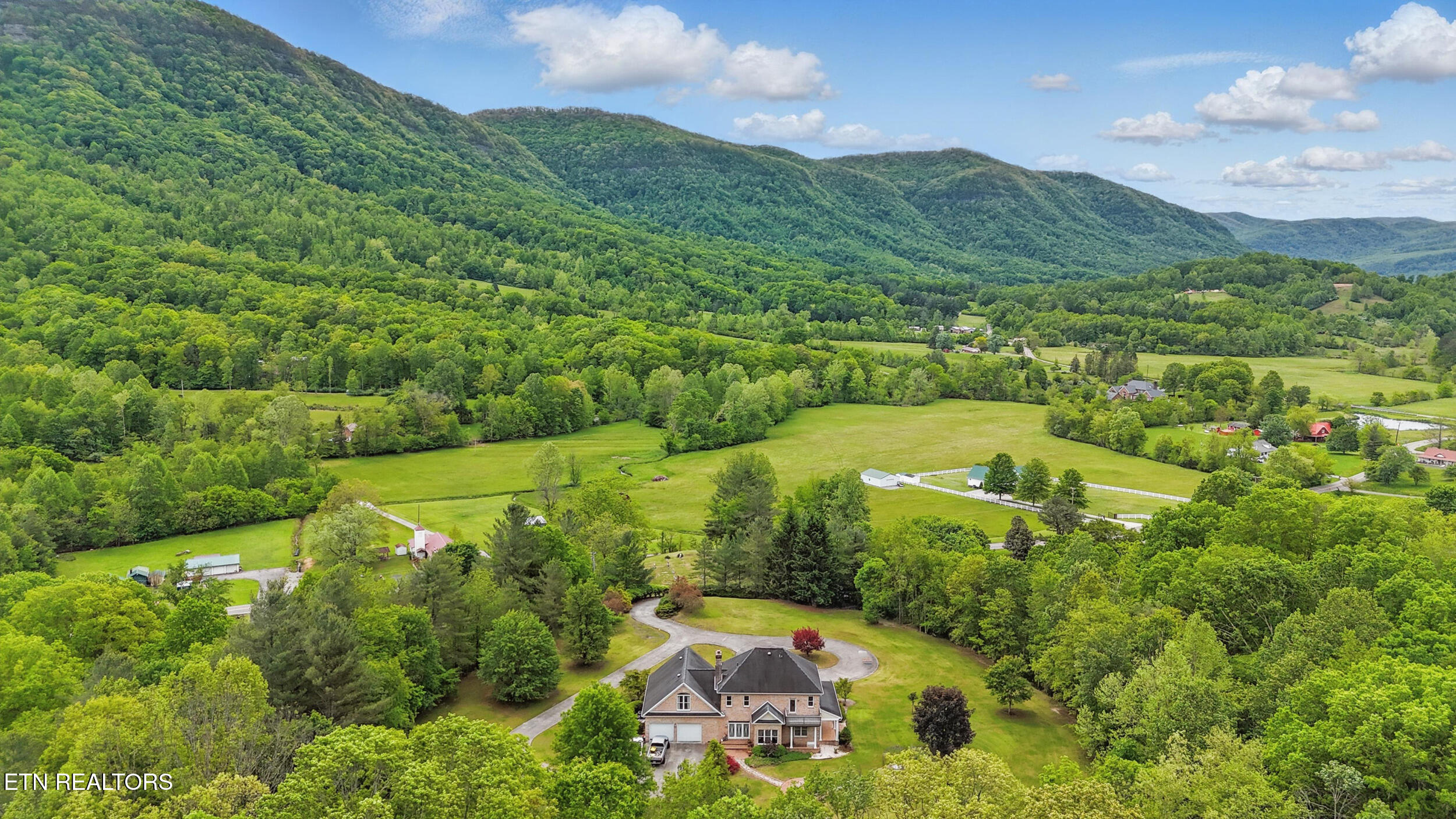 6005 Powell Valley Road Big Stone Gap, VA 24219 - Photo 51 of 55 Photo_004