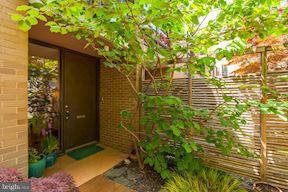 1668 Chimney House Road Reston, VA 20190 - Photo 2 of 29 Exterior (Front)