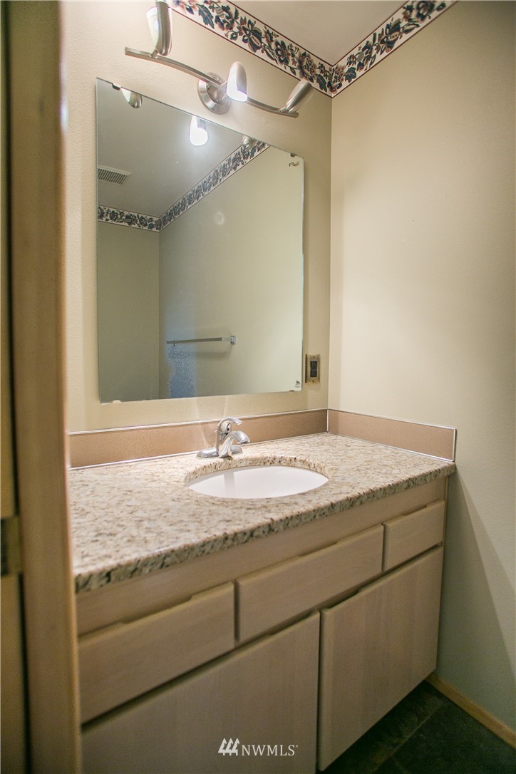 1004 Samish Way Bellingham, WA 98229 - Photo 13 of 24 Gallery Image 13