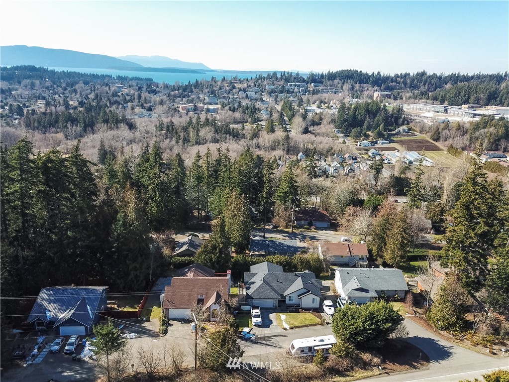 1004 Samish Way Bellingham, WA 98229 - Photo 9 of 24 Gallery Image 9