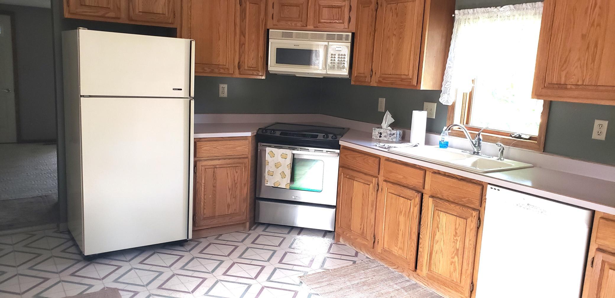 284 Elm Street South Prescott, WI 54021 - Photo 16 of 38