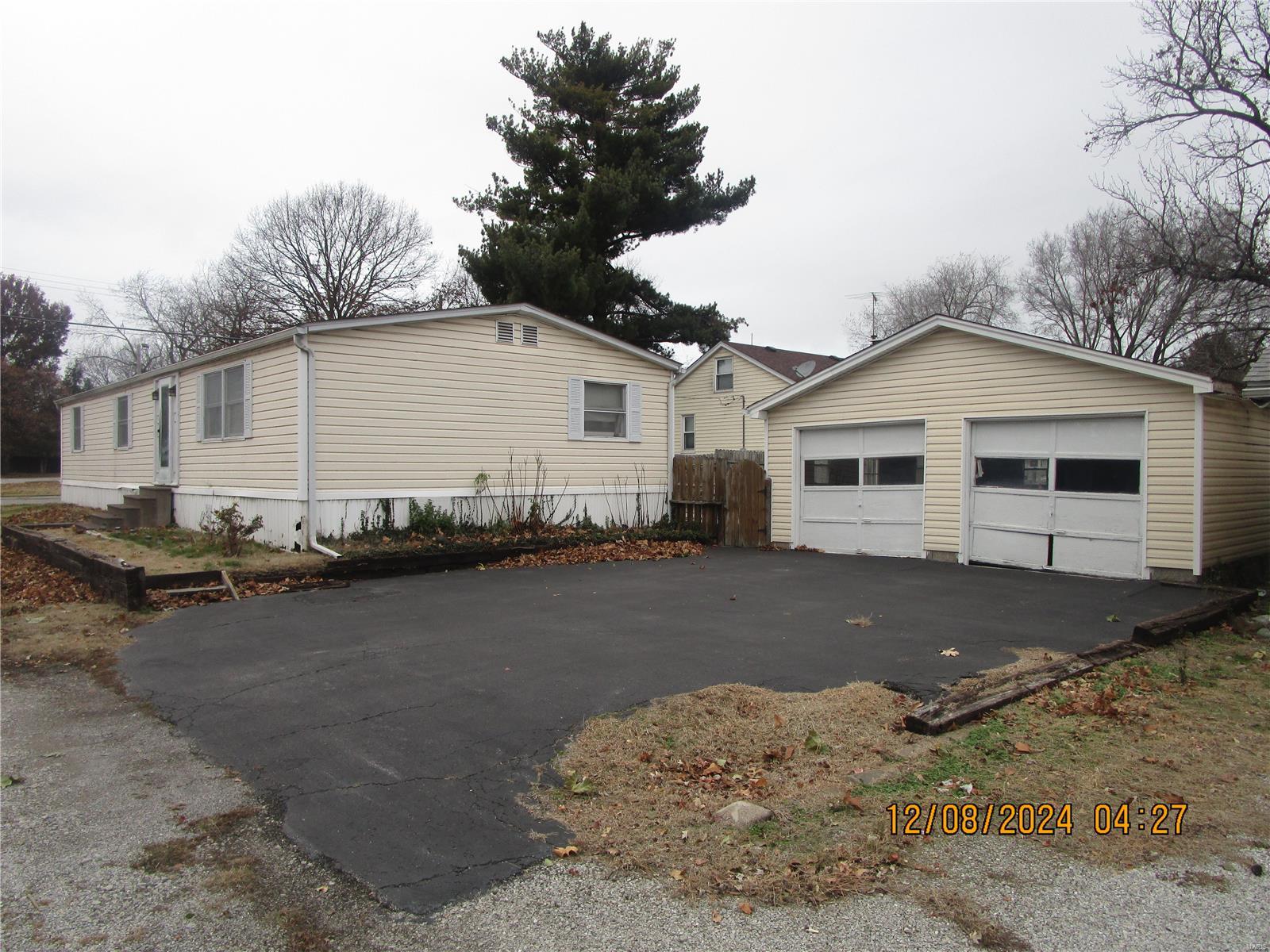 115 West 2nd Street Cahokia, IL 62206 - Photo 10 of 73