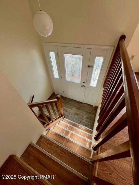 127 Louise Lane Bartonsville, PA 18321 - Photo 2 of 19