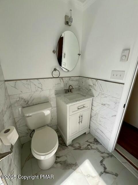 127 Louise Lane Bartonsville, PA 18321 - Photo 10 of 19 a bathroom with a sink a toilet and a mirror