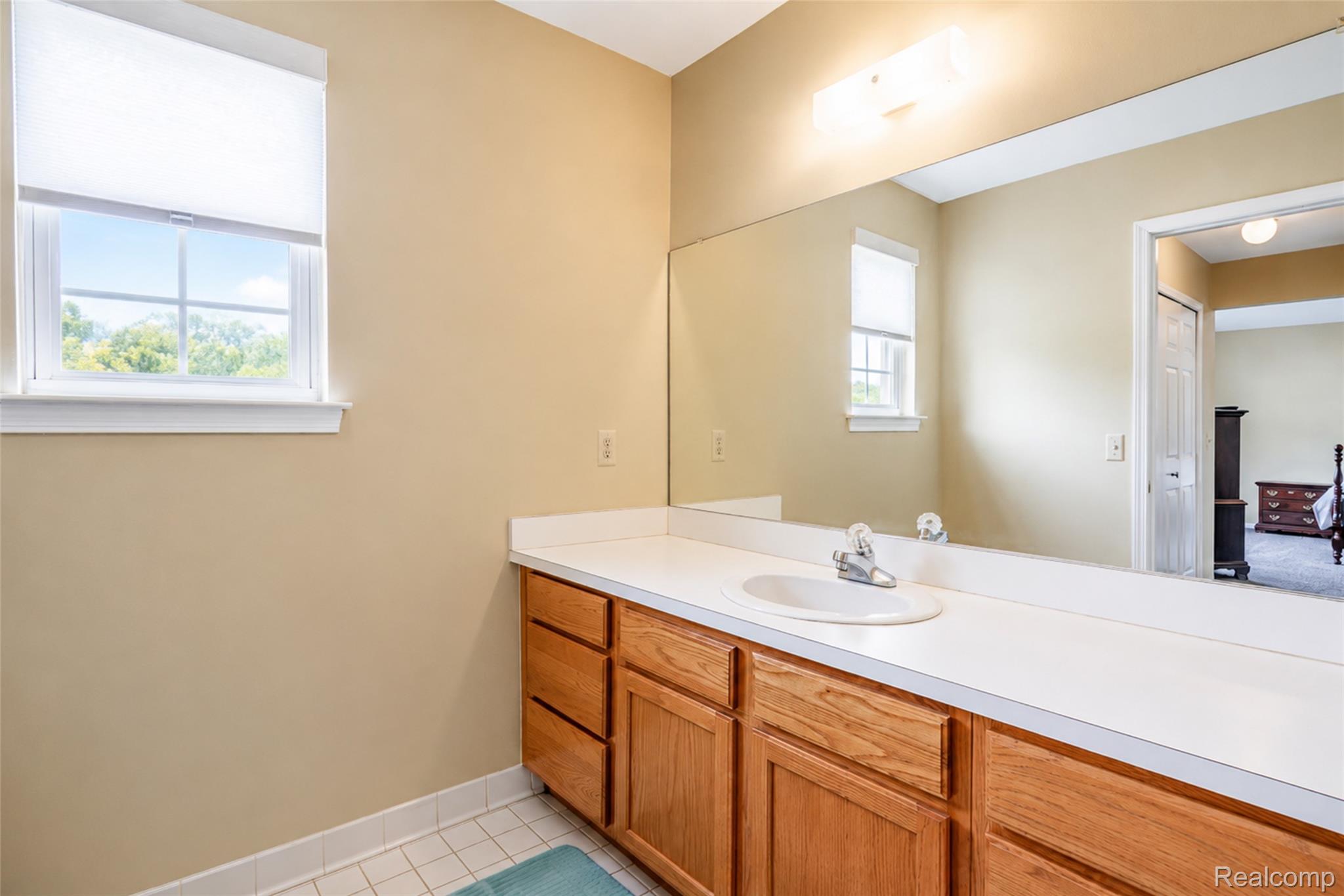 41585 Cherry Hill Road Canton, MI 48188 - Photo 31 of 43 B-41585 Cherry Hill Rd , canton-26.jpg
