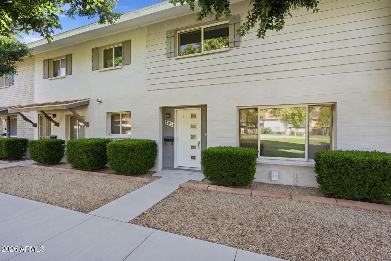 6051 North Granite Reef Road Scottsdale, AZ 85250 - Photo 7 of 22 Welcome Home