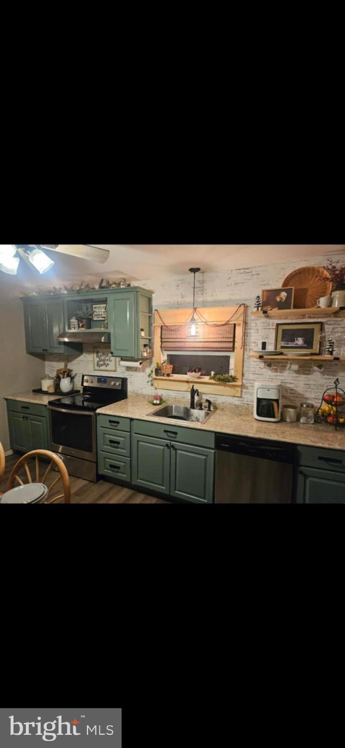27 Barretts Run Road Bridgeton, NJ 08302 - Photo 12 of 21 a picture of a counter top space