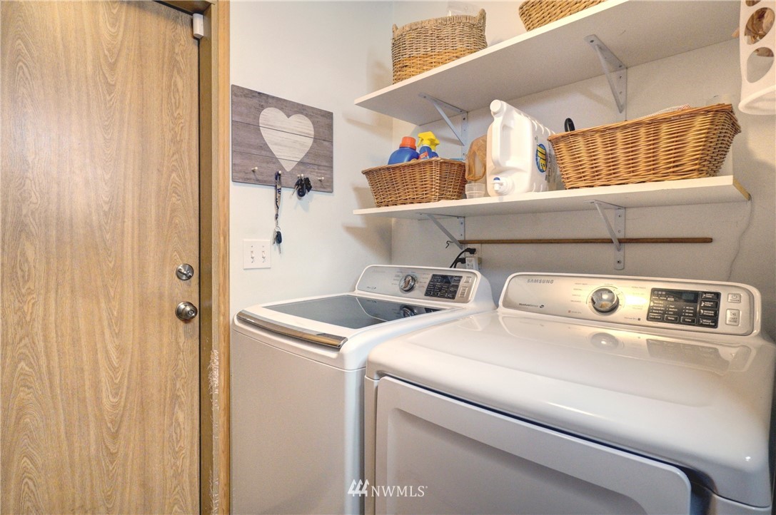4280 Phillips Road Southeast Port Orchard, WA 98366 - Photo 17 of 28 Gallery Image 17