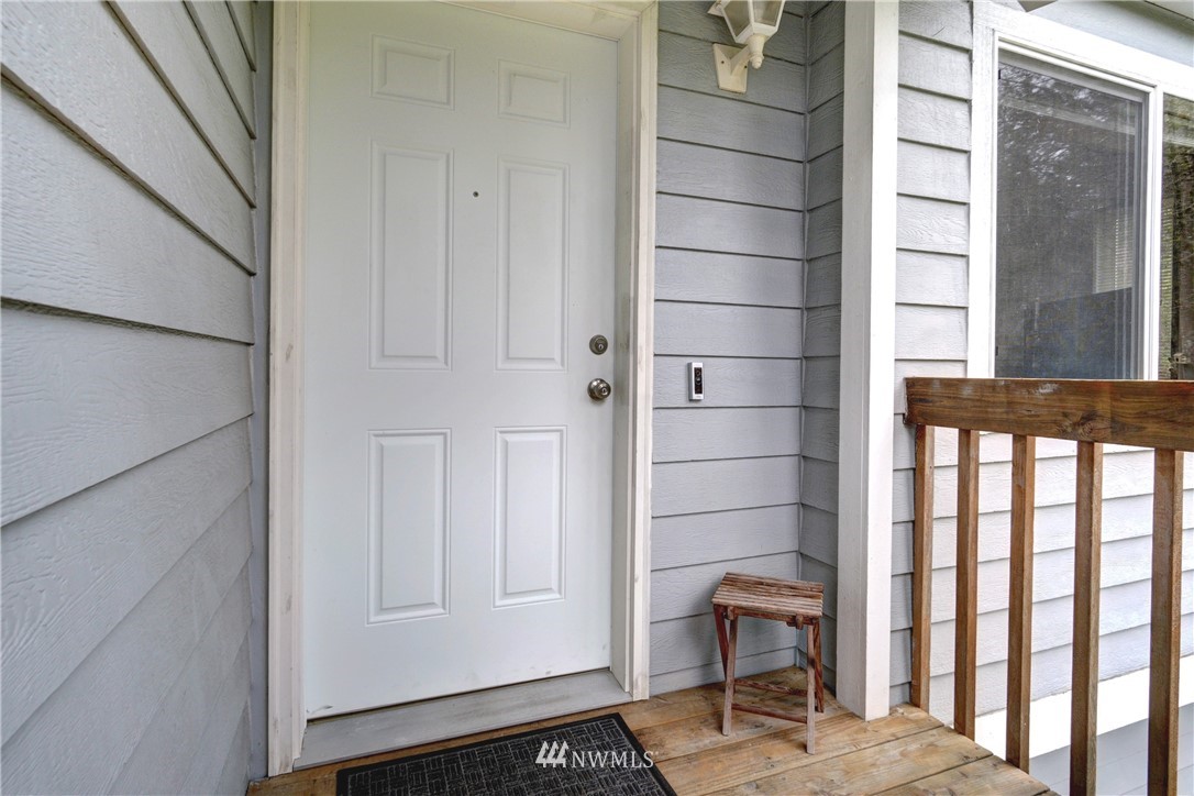 4280 Phillips Road Southeast Port Orchard, WA 98366 - Photo 4 of 28 Gallery Image 4