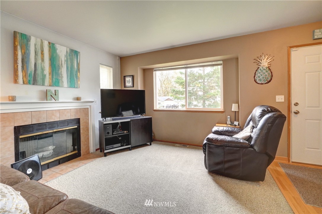 4280 Phillips Road Southeast Port Orchard, WA 98366 - Photo 7 of 28 Gallery Image 7
