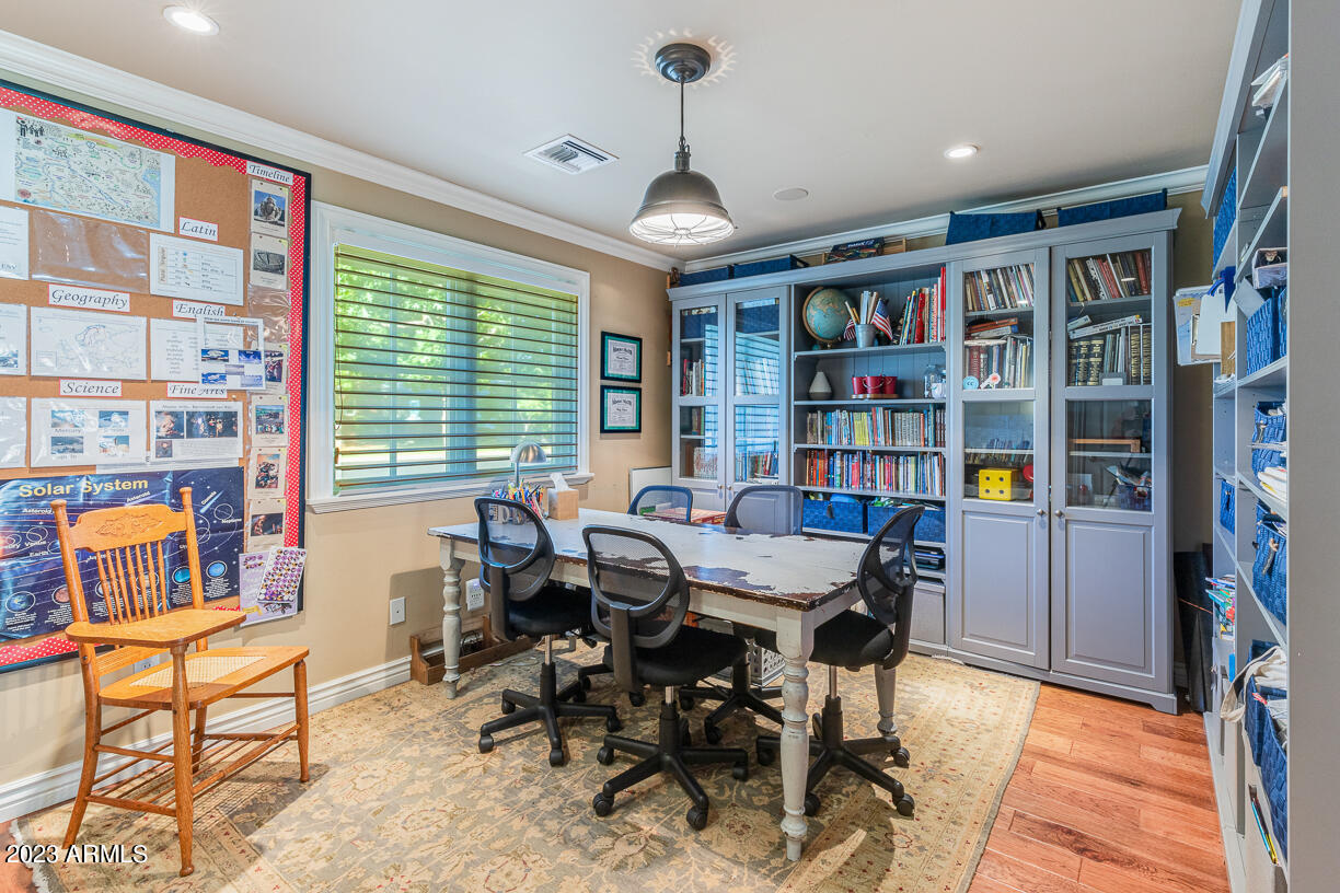 201 West Lamar Road Phoenix, AZ 85013 - Photo 27 of 51 4 bedroom/school room