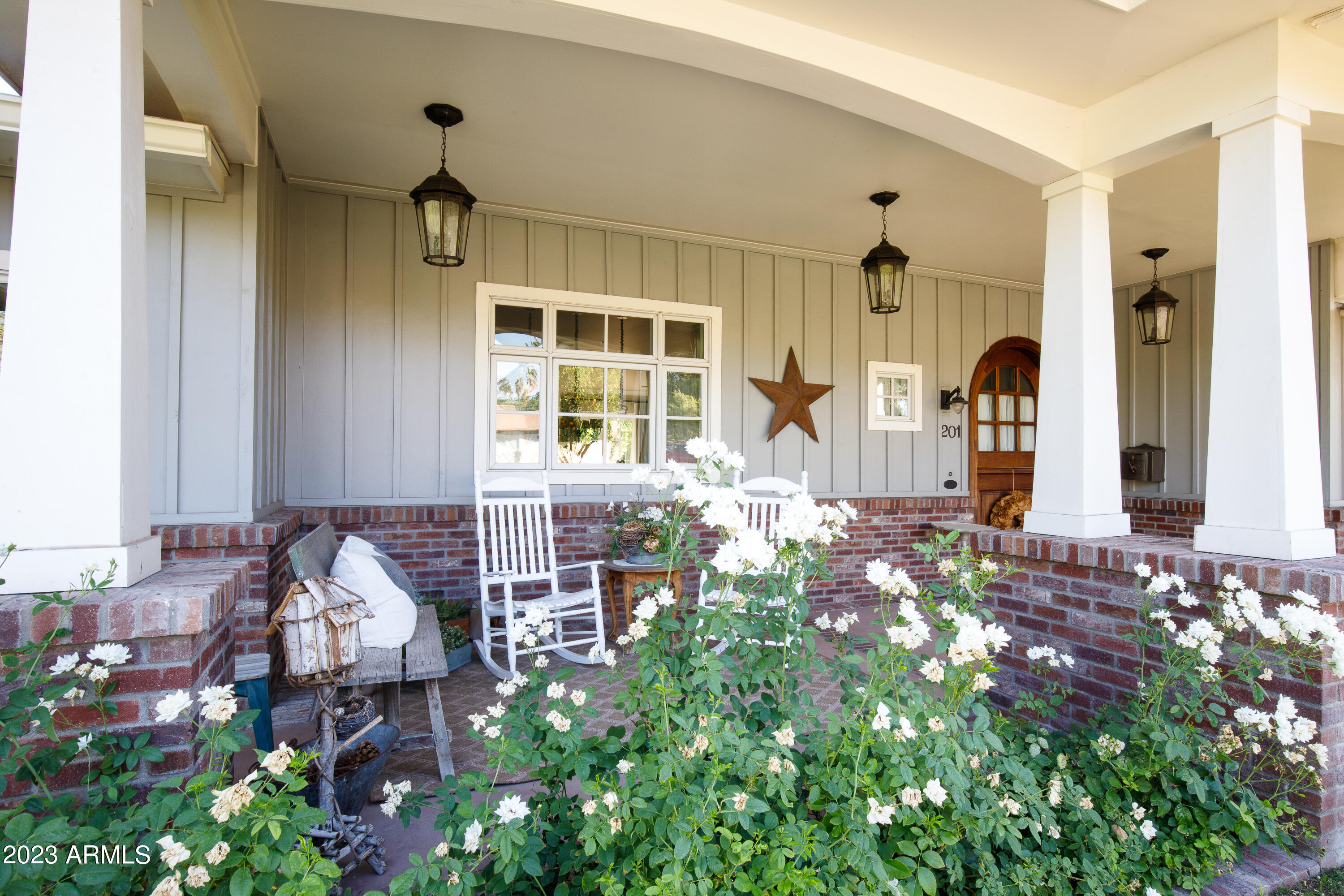 201 West Lamar Road Phoenix, AZ 85013 - Photo 3 of 51 Front porch
