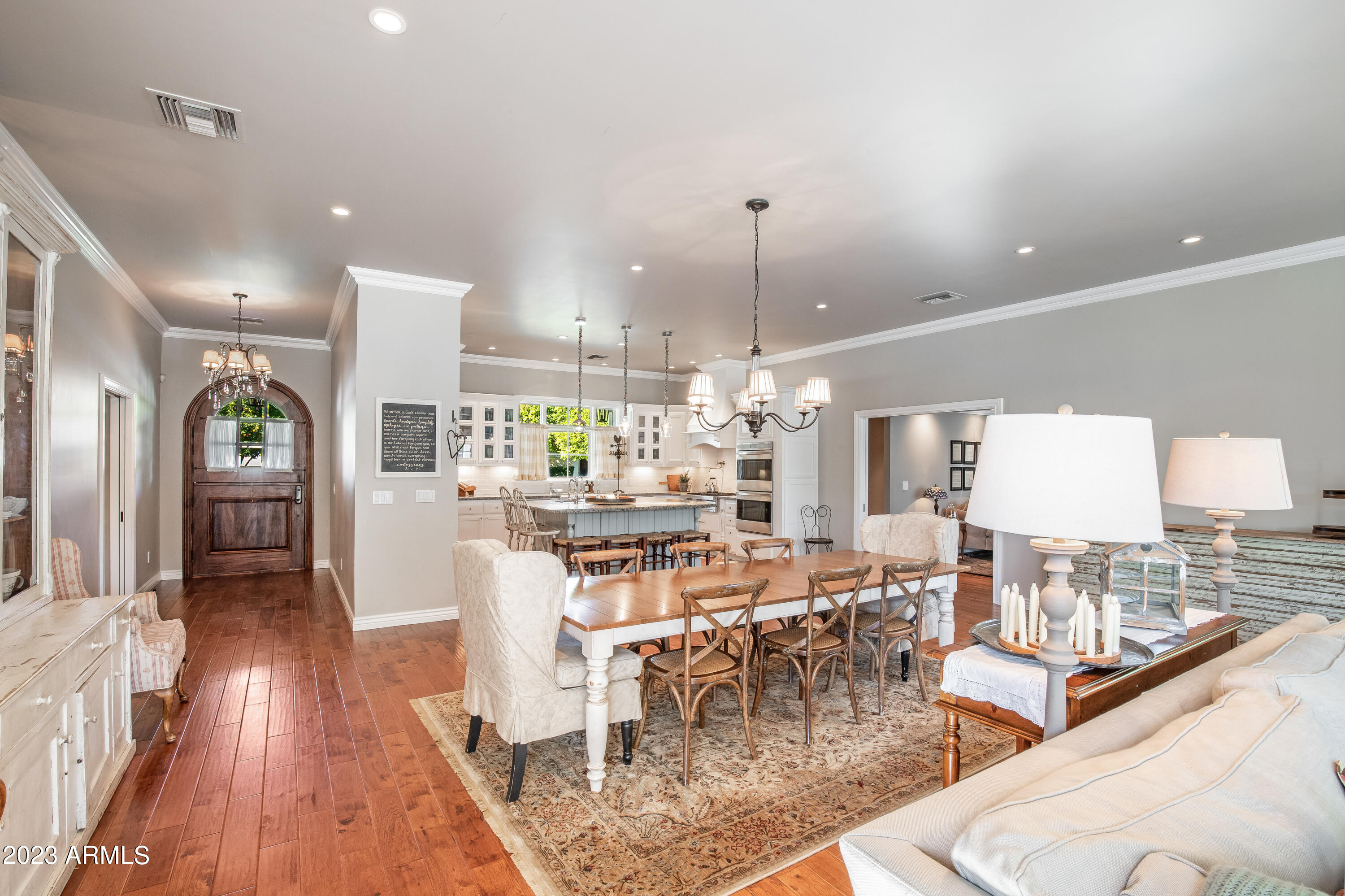 201 West Lamar Road Phoenix, AZ 85013 - Photo 7 of 51 Dining room