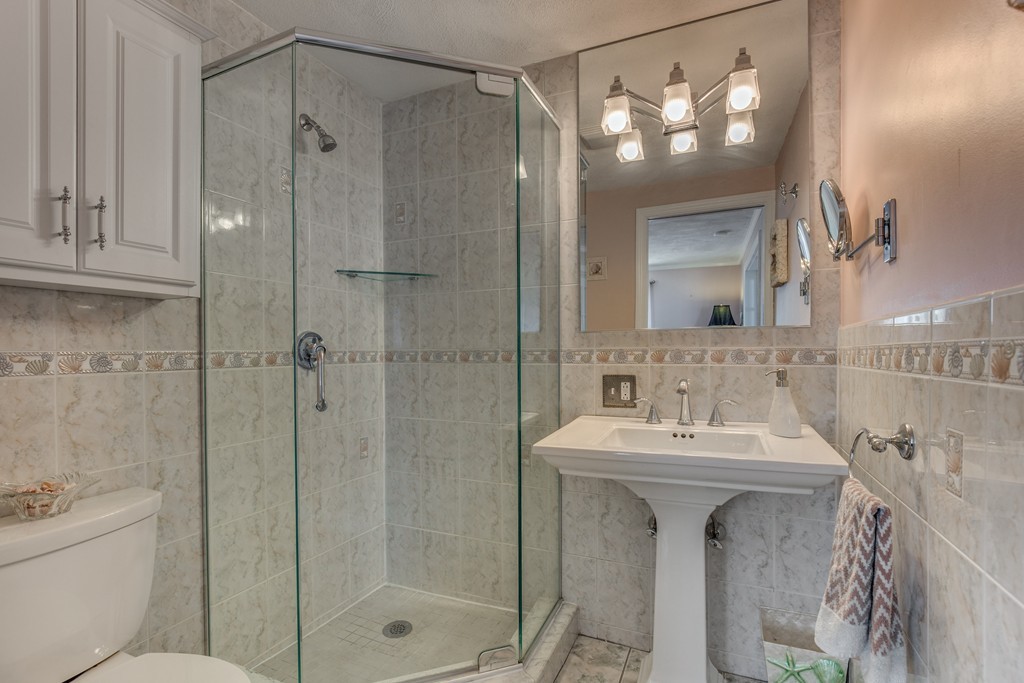 12 Whitman Road Medford, MA 02155 - Photo 18 of 28 Gallery Image 18