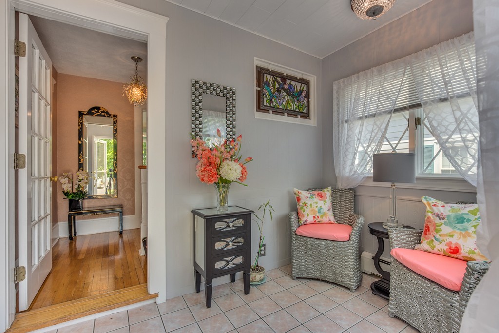 12 Whitman Road Medford, MA 02155 - Photo 3 of 28 Gallery Image 3