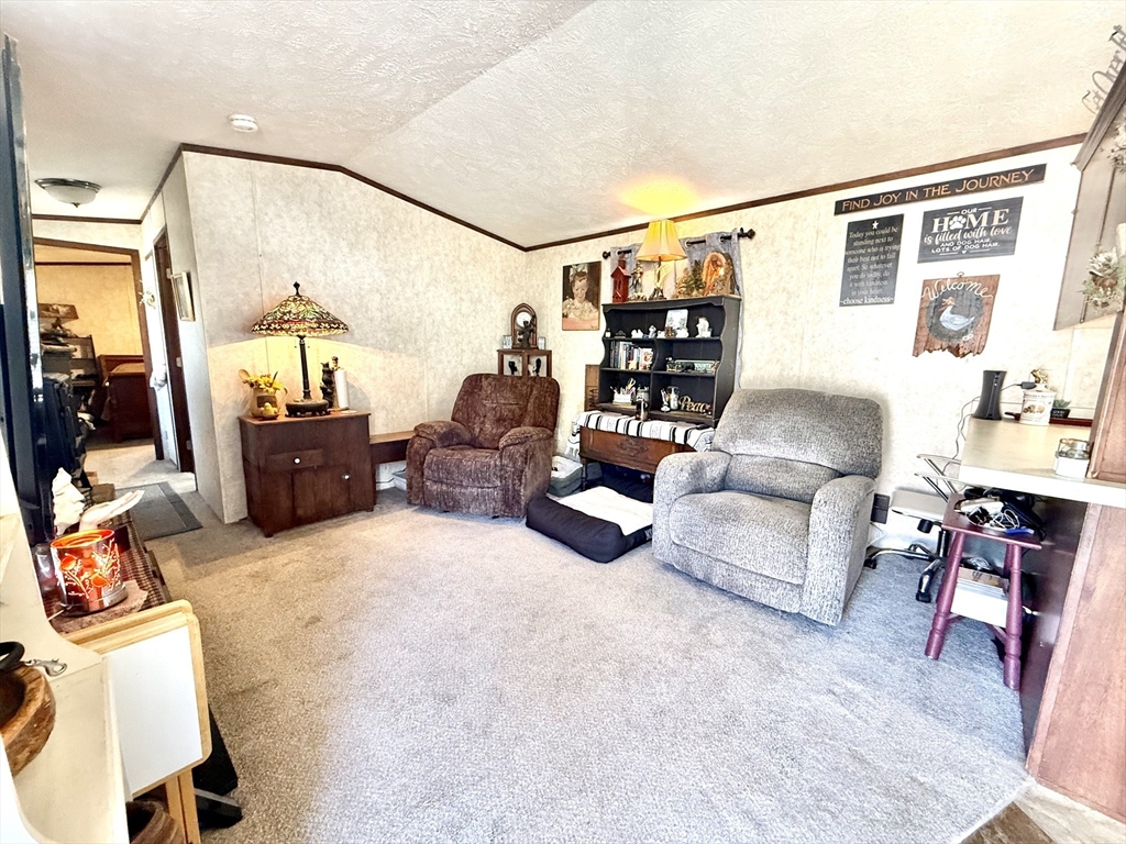 868 Southampton Road, Unit 54 Westfield, MA 01085 - Photo 2 of 17