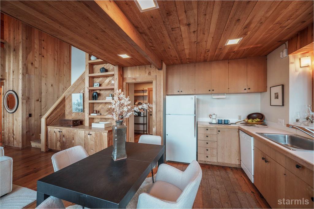 2117 Cascade Road South Lake Tahoe, CA 96150 - Photo 42 of 50