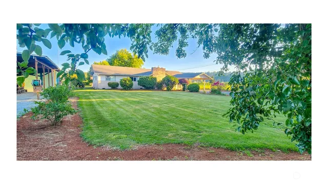 a black and white photo of a house
