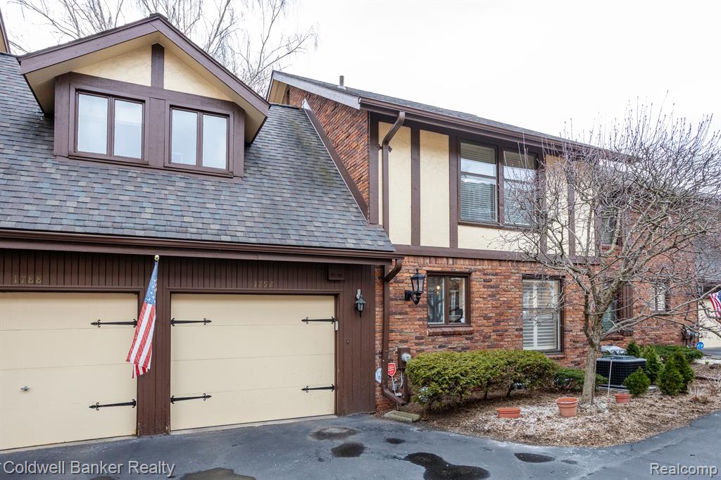 1792 Vernier Road Grosse Pointe Woods, MI 48236 - Photo 22 of 26