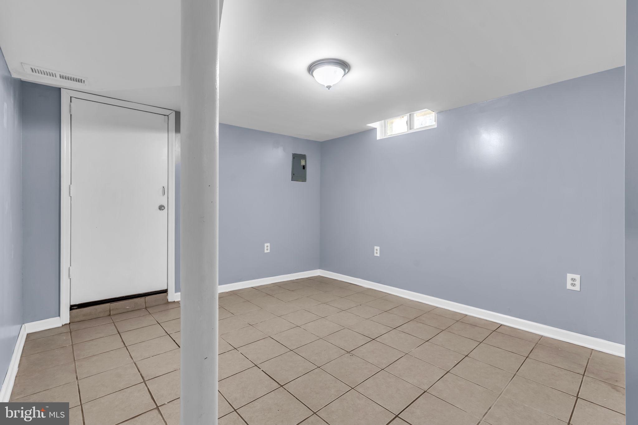 1095 Trent Road Camden, NJ 08104 - Photo 27 of 31