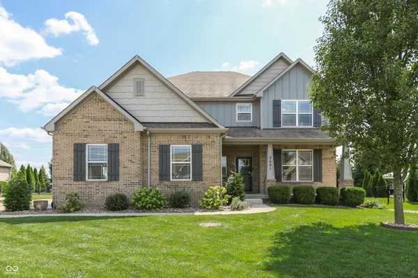 $725,000 | 3681 Woodvine Drive, Bargersville, IN 46106