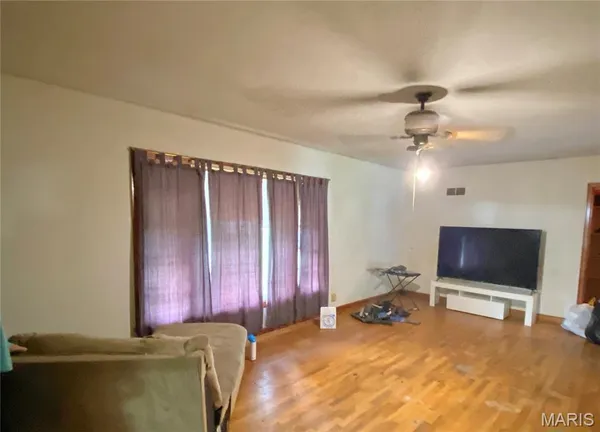 $109,000 | 803 North Walnut Street, Steele, MO 63877
