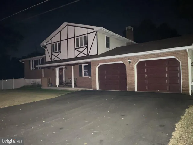 $359,000 | 360 Ohio Avenue, Shenandoah, PA 17976