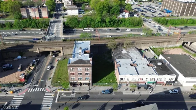 a picture of city view