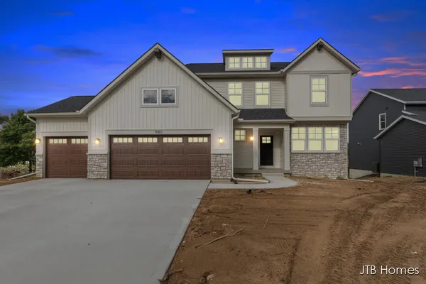 $550,000 | 1060 North Washington Street, Lowell, MI 49331