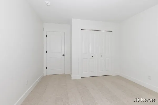 $550,000 | 1060 North Washington Street, Lowell, MI 49331