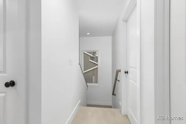 $569,900 | 1060 North Washington Street, Lowell, MI 49331