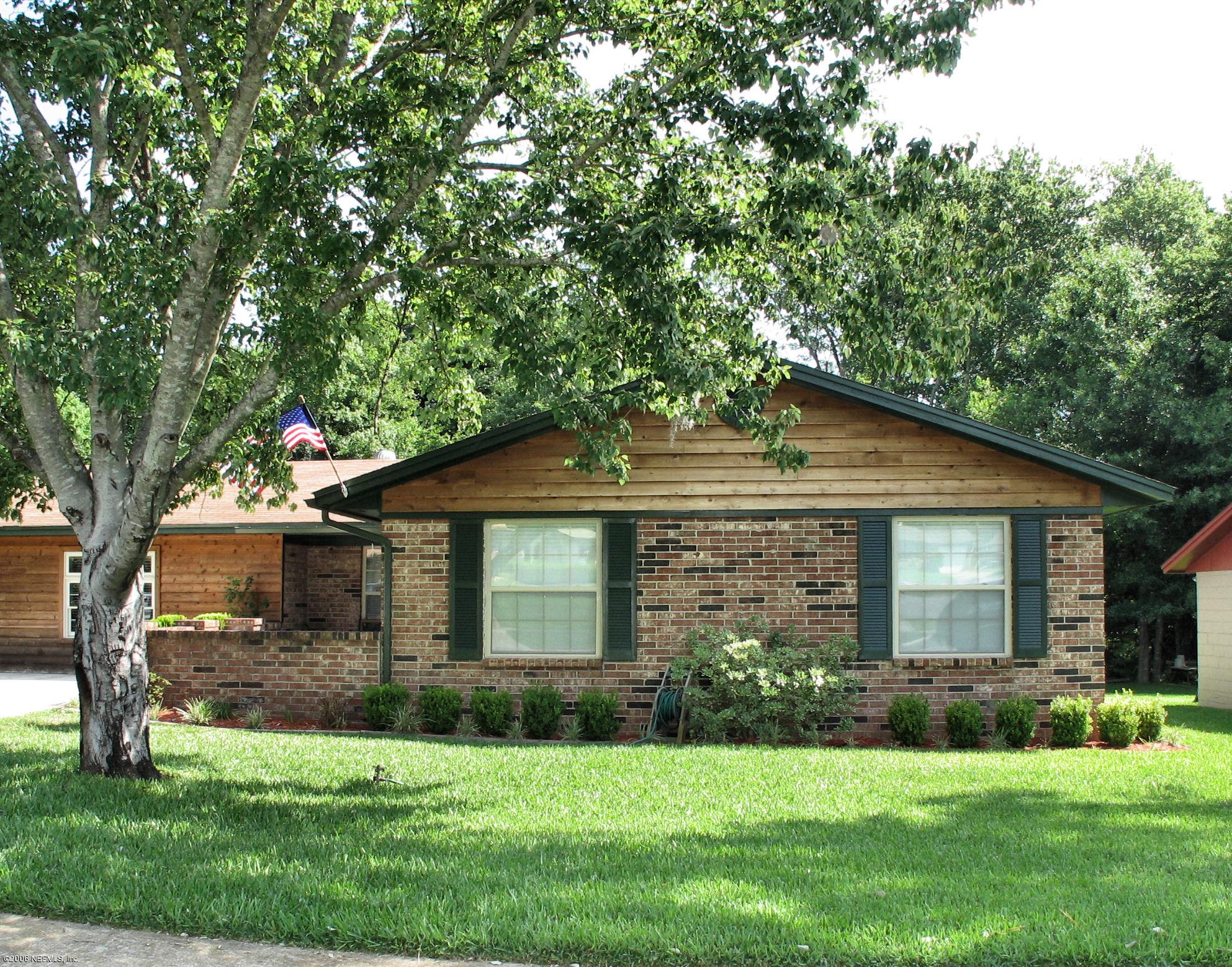 8611 Moss Haven Road Jacksonville, FL 32221 - Photo 1 of 6 Front-VG