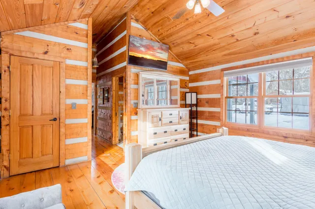 $675,000 | 10802 Spirit Lake Road, Grantsburg, WI 54840