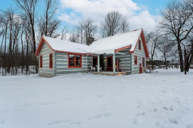 $675,000 | 10802 Spirit Lake Road, Grantsburg, WI 54840