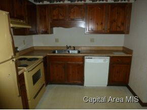 3012 Taylor Avenue, Unit 57 Springfield, IL 62703 - Photo 5 of 10