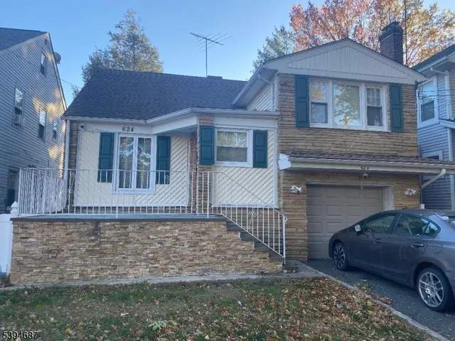 $590,000 | 624 Irvington Avenue, Maplewood, NJ 07040