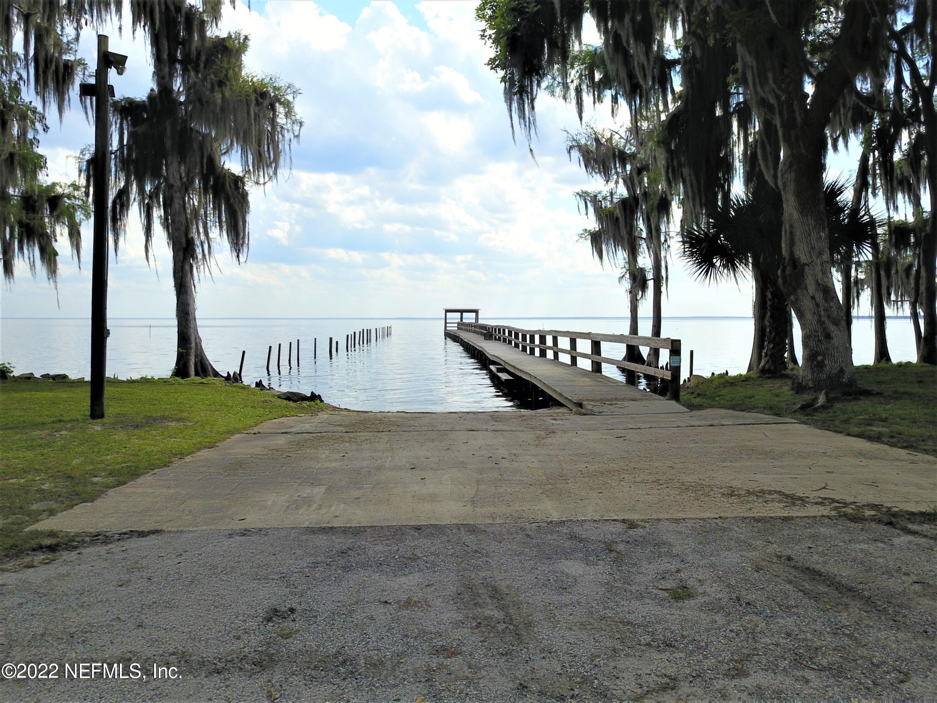 113 3rd Street Georgetown, FL 32139 - Photo 7 of 13 7