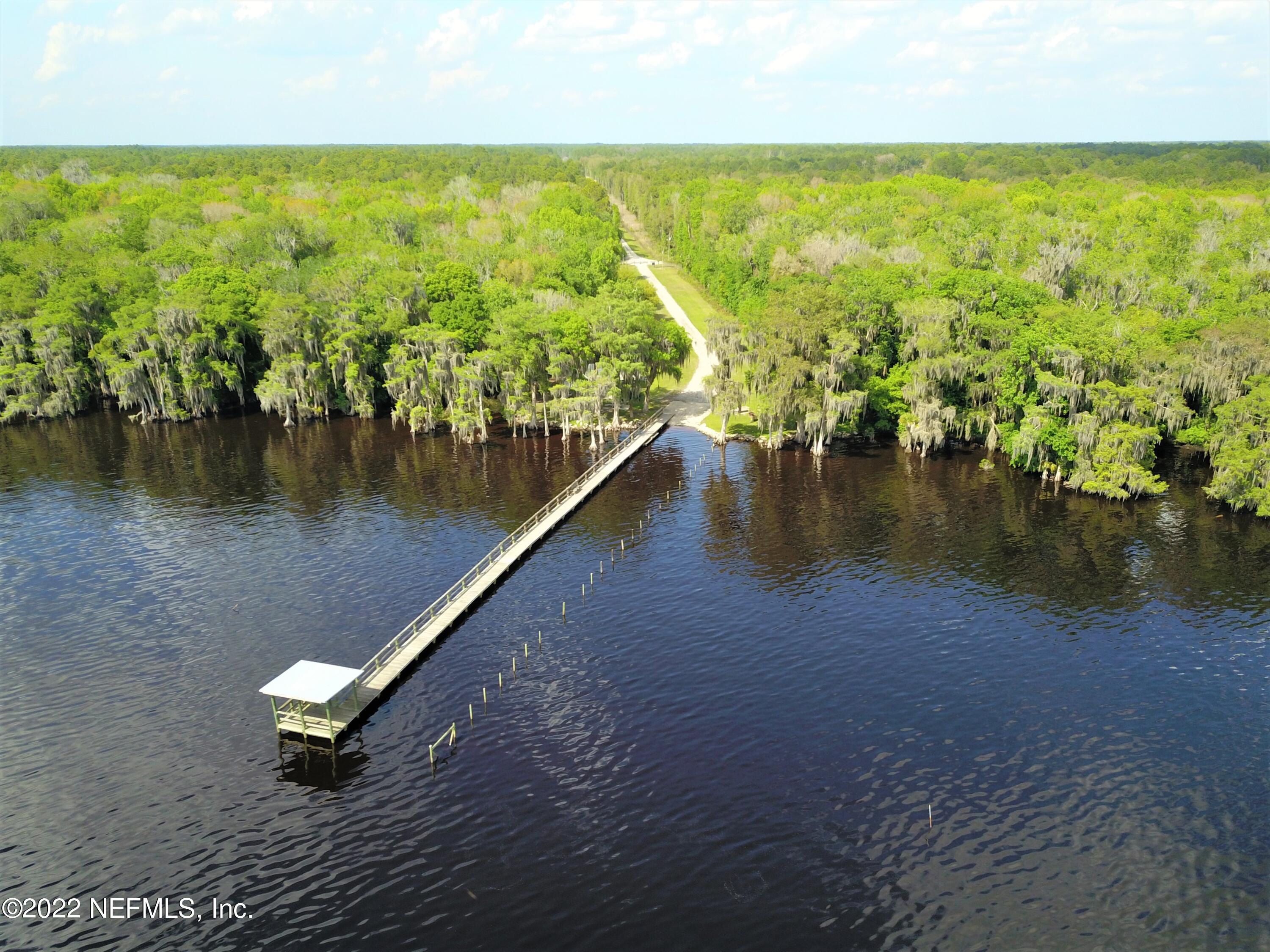 113 3rd Street Georgetown, FL 32139 - Photo 10 of 13 a view of an ocean from a balcony