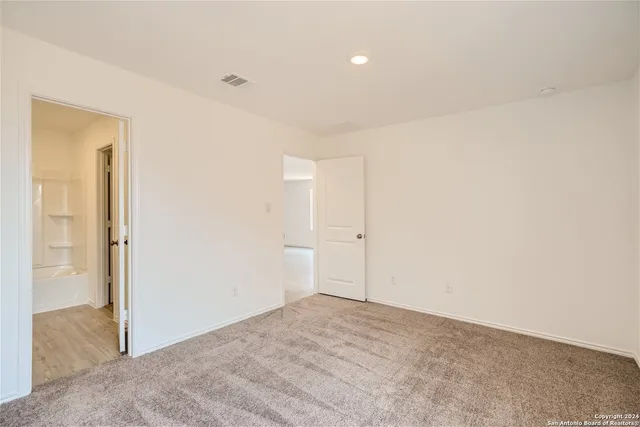 $2,100 | 9827 Carome Ml Drive, San Antonio, TX 78254