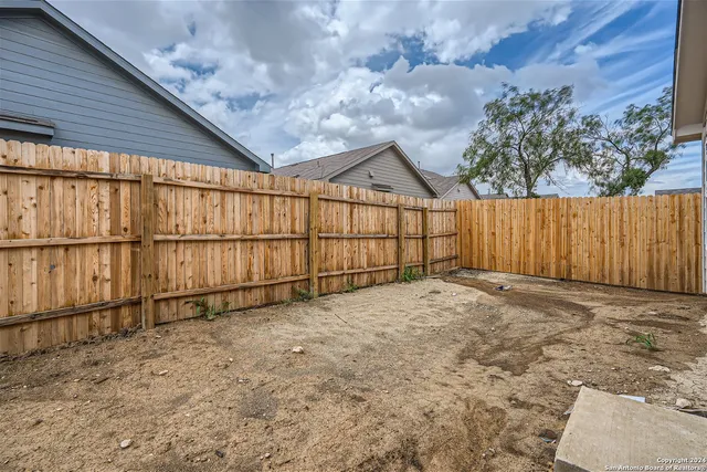$2,100 | 9827 Carome Ml Drive, San Antonio, TX 78254