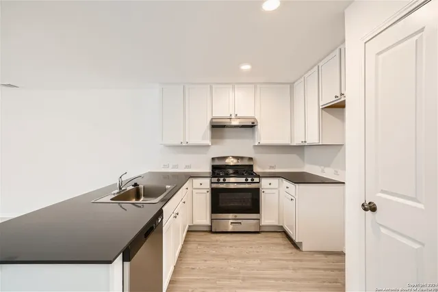 $2,100 | 9827 Carome Ml Drive, San Antonio, TX 78254