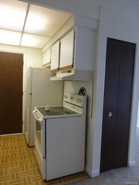 2419 Riverside Drive, Unit 209 Trenton, MI 48183 - Photo 9 of 24