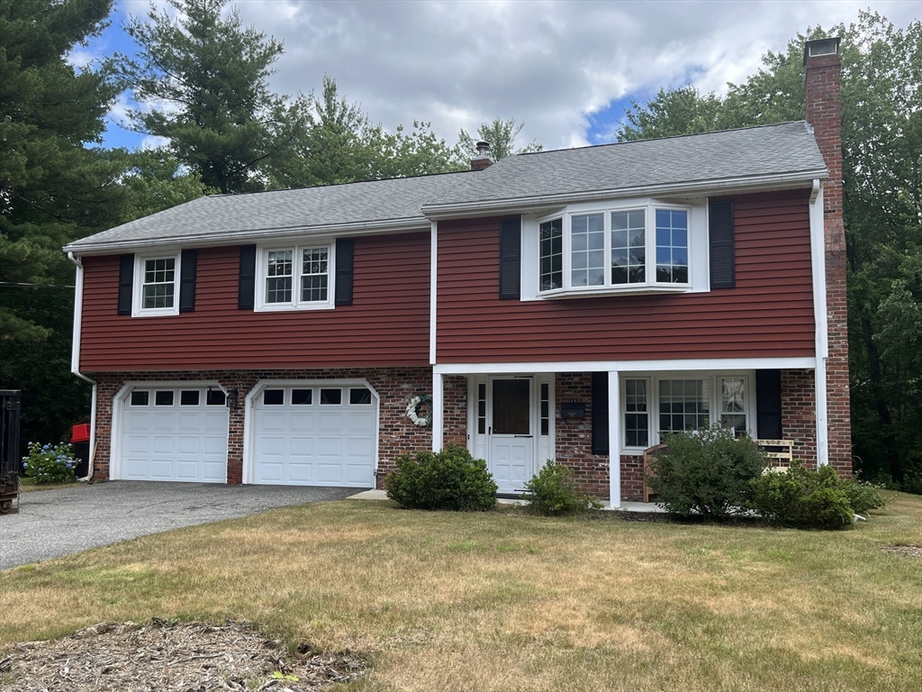 11 Pine Ridge Road North Reading, MA 01864 - Photo 1 of 38 Gallery Image 1