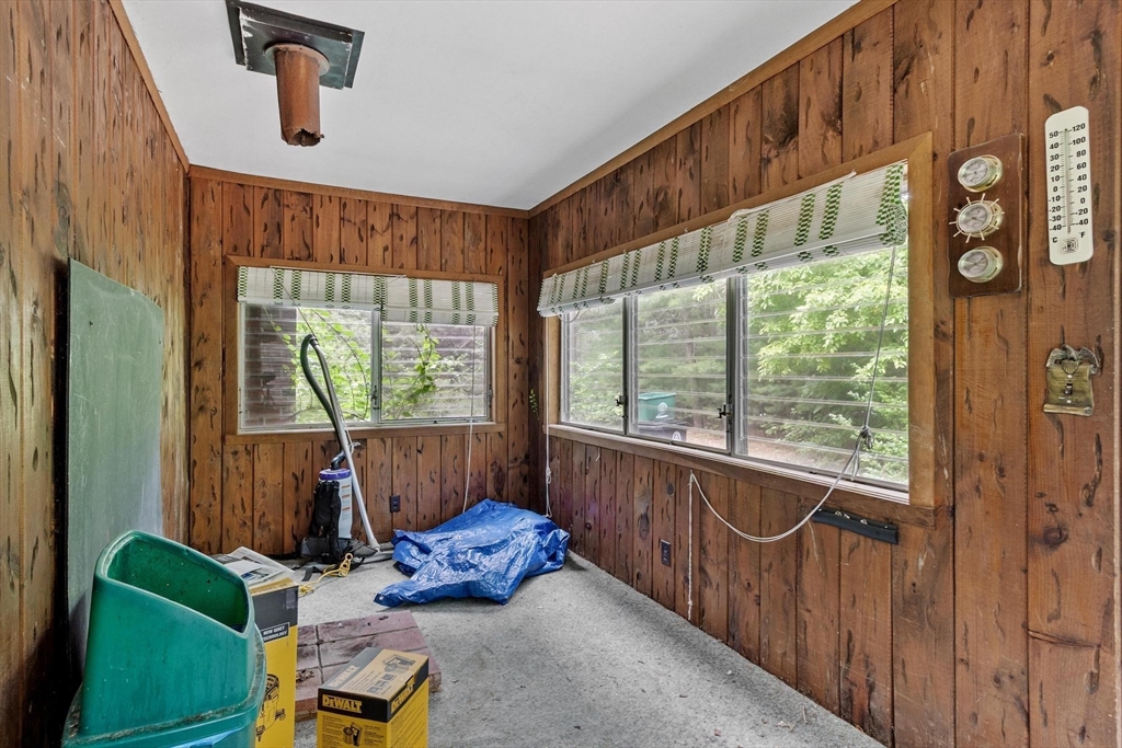 83 McClelland Road Halifax, MA 02338 - Photo 3 of 40