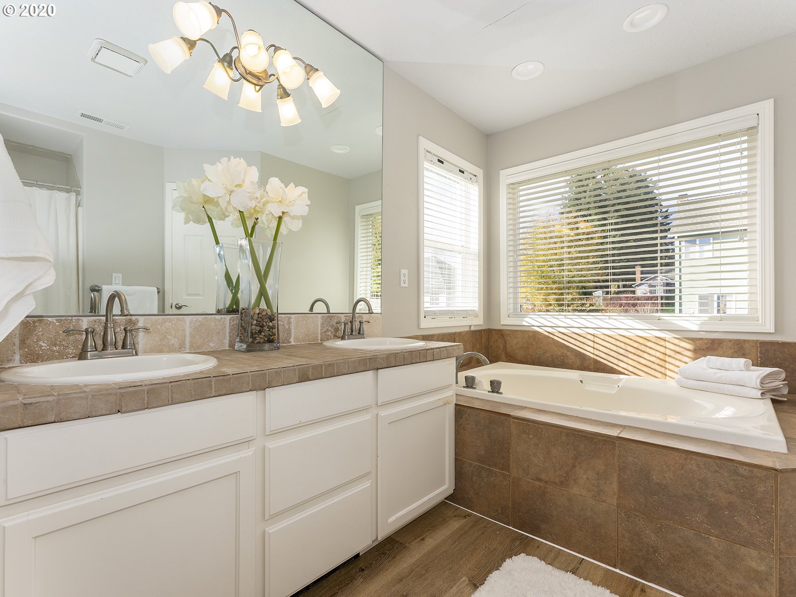 142 Southwest Spruce Street Dundee, OR 97115 - Photo 15 of 27 Gallery Image 15