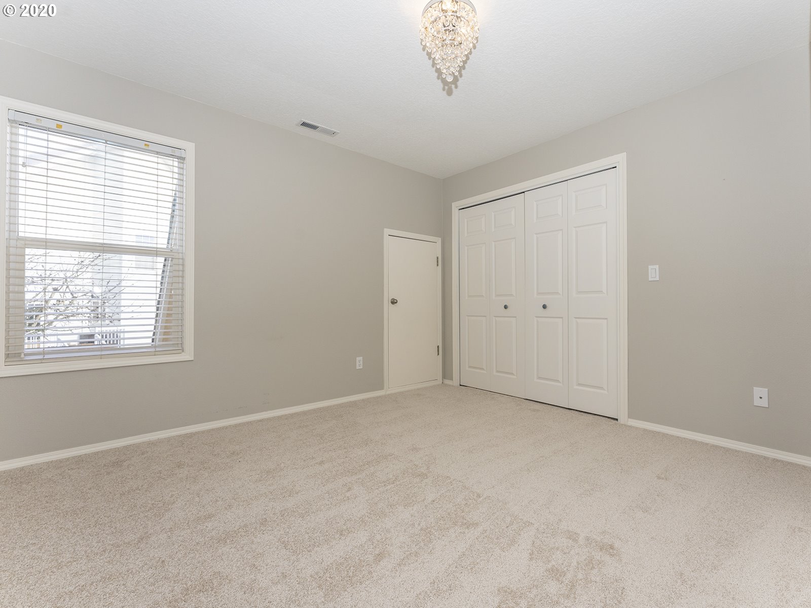 142 Southwest Spruce Street Dundee, OR 97115 - Photo 18 of 27 Gallery Image 18